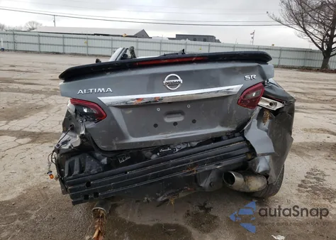 2017 Nissan Altima 2.5 z USA, uszkodzony, nr VIN 1N4AL3AP2HC235783